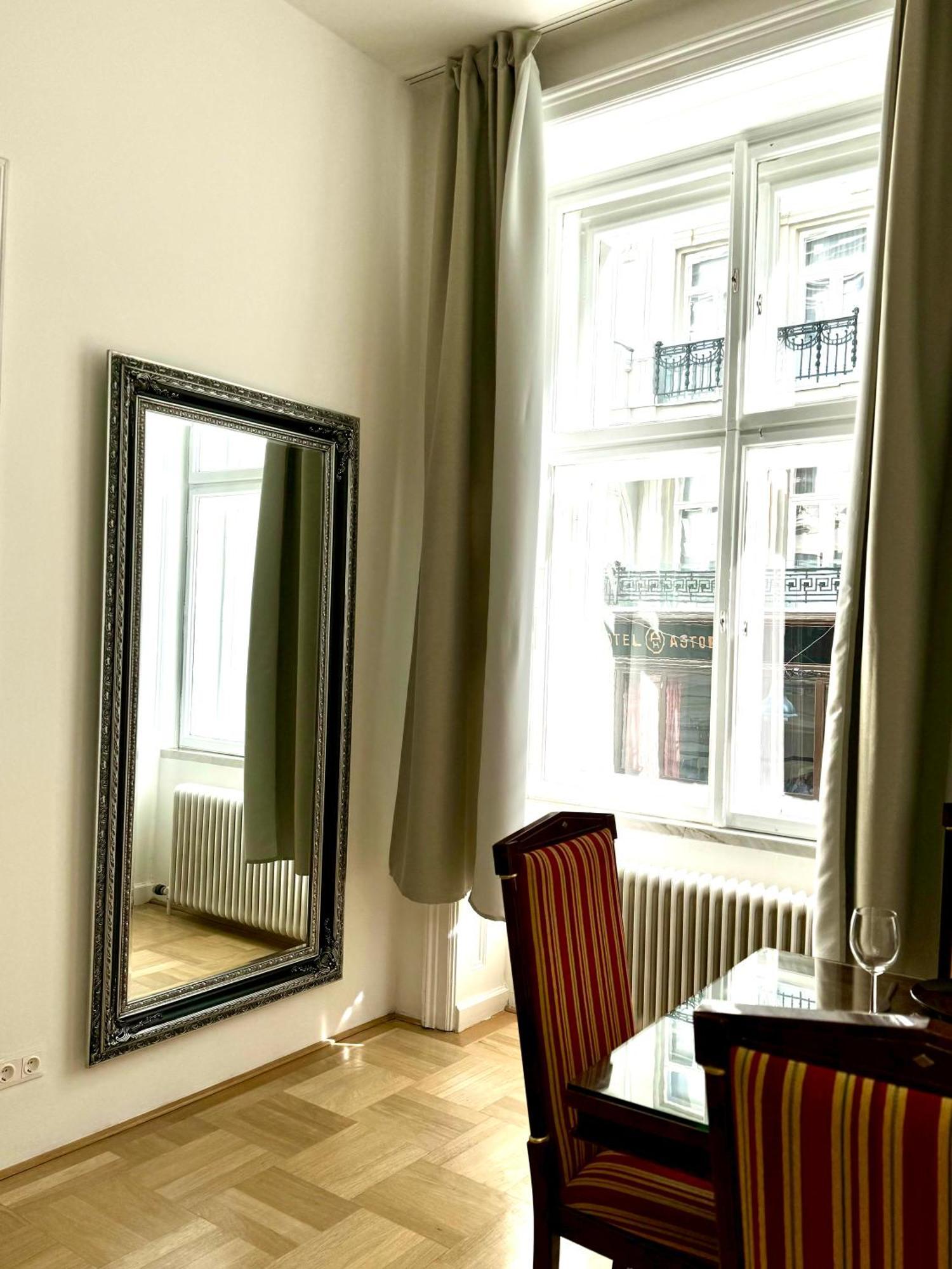 Opera Vienna Apartment 145 M2 מראה חיצוני תמונה